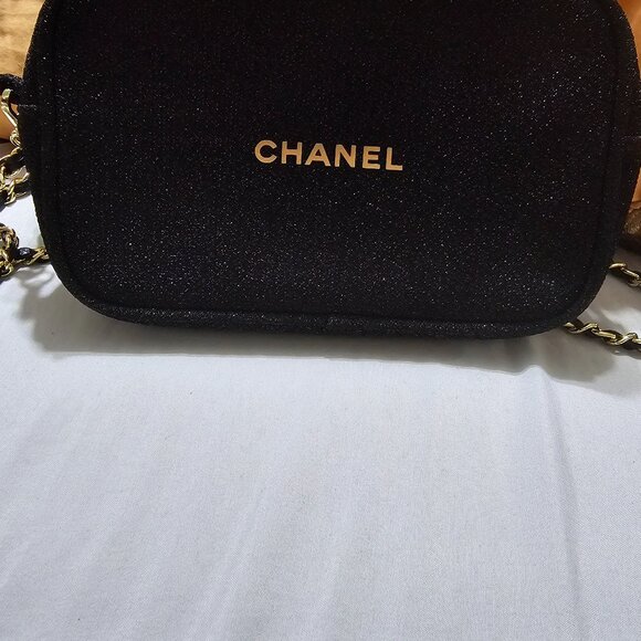 Authentic Chanel crossbody makeup purse - Picture 1 of 6